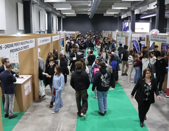 13.o Salone delle professioni e delle competenze Il mondo del lavoro incontra i lavoratori di domani