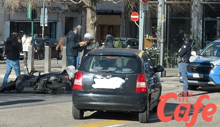 Schianto in Largo Barriera: donna ferita, traffico in tilt (VIDEO)