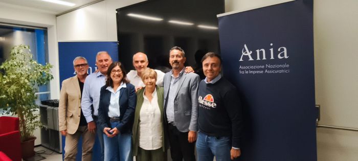 Rinnovato il CCNL ANIA: “Rafforzati diritti, salario e futuro delle nuove generazioni”