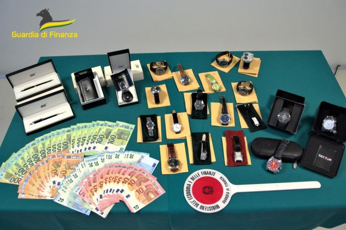 'Ingordo' di soldi evade 4 milioni fingendo di essere croato e di operare con società macedone 