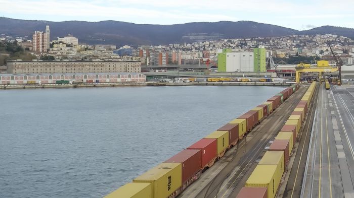 Partito dal Porto di Trieste il treno sul primo e unico corridoio doganale internazionale in Europa 