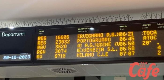 Una parte della stazione di Trieste bloccata, probabile guasto elettrico