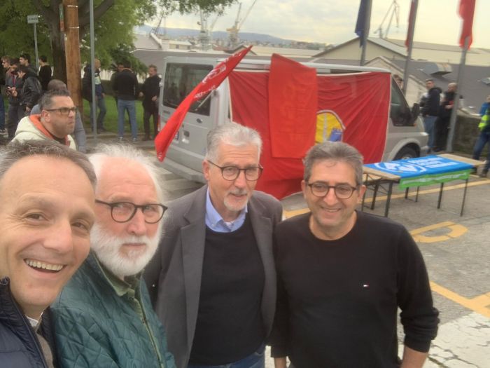 Una delegazione PD presente al presidio dei portuali a Trieste 