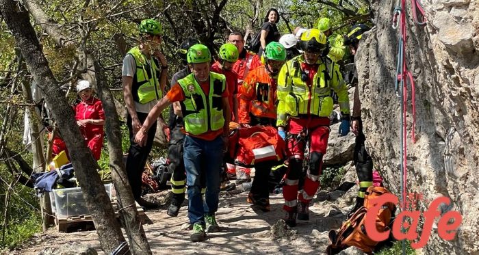 Fvg, precipita per 5 metri mentre si stava arrampicando in falesia