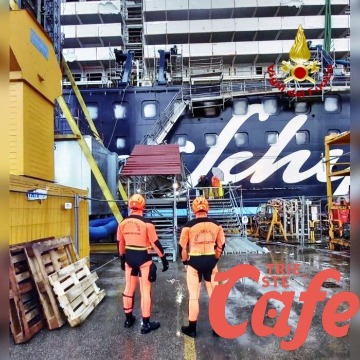 Schiacciato in un cantiere navale, l'operaio ha 23 anni: in codice rosso a Cattinara 