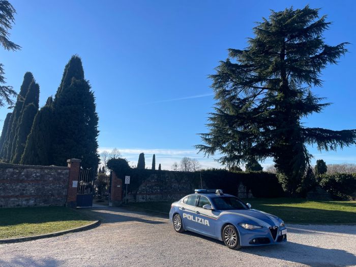 Arrestato noto borseggiatore, seminava il panico tra le vittime: raffica di furti e denunce! 