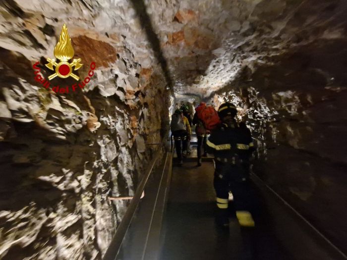 Si sente male mentre è in gita in Grotta Gigante, 70enne soccorsa (FOTO) 