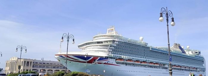 Trieste città delle crociere, domenica sulle Rive la 'AZURA'! 