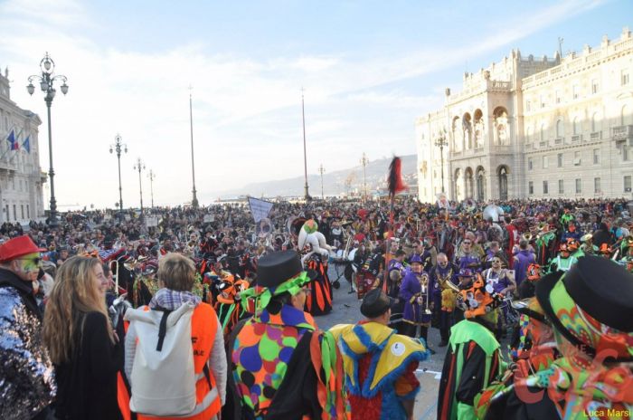 RE Carnival, sabato di passione nelle vie di Trieste: tutte le chiusure alla viabilità 