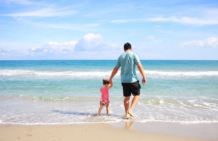 Famiglie con minori spendono in media 125 euro in più al mese 