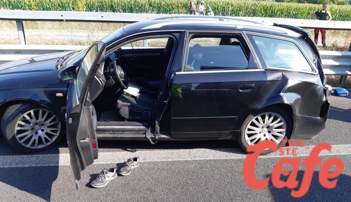 Tragedia in A4, Camion tampona vettura: automobilista morto
