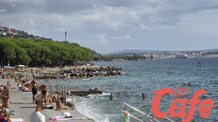 L'allerta gialla non preoccupa i triestini, buon successo oggi pomeriggio a Barcola