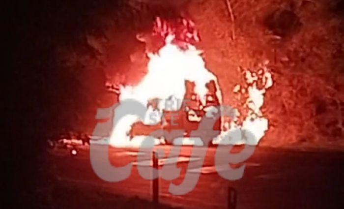 Furgoncino a fuoco su Strada Nuova per Opicina (VIDEO) 