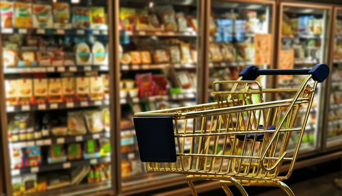 Cheddar introvabile: il post di un triestino infuriato scatena il dibattito sui social