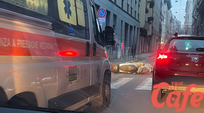 Via San Francesco, 500 non rispetta lo stop e manda all'ospedale un centauro 37enne 