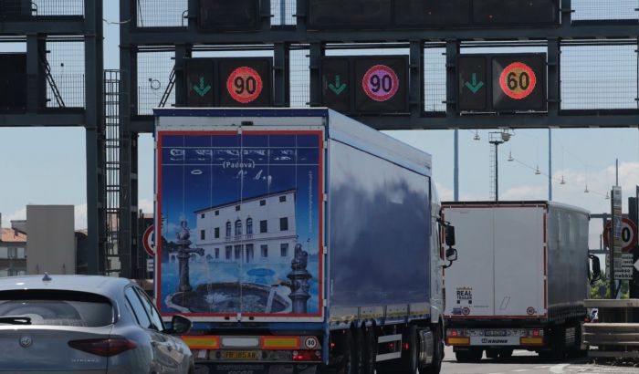 Tangenziale di Mestre, malore alla guida, salvato da automobilisti e soccorritori