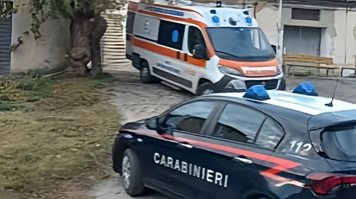 Anziano cade in casa a Opicina, salvato dai carabinieri: intervento provvidenziale gli salva la vita 