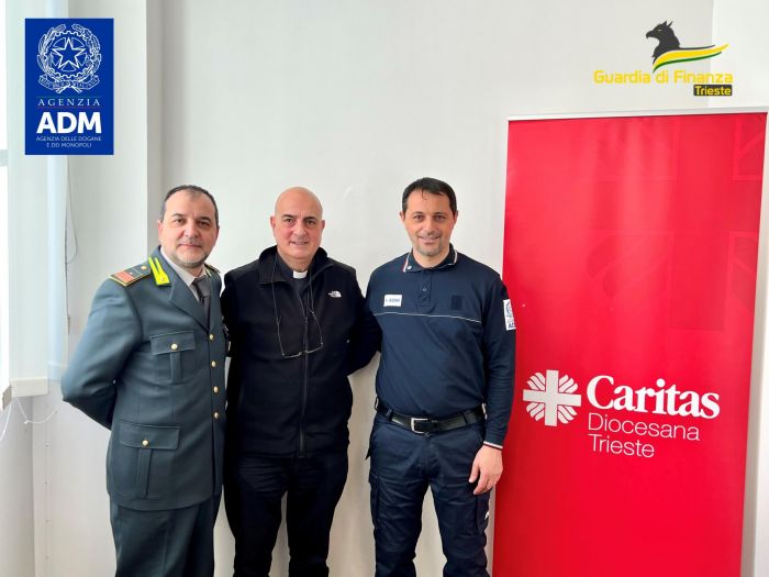 Oltre 12.000 capi sequestrati nel porto di Trieste donati alla Caritas: la solidarietà veste la legalità