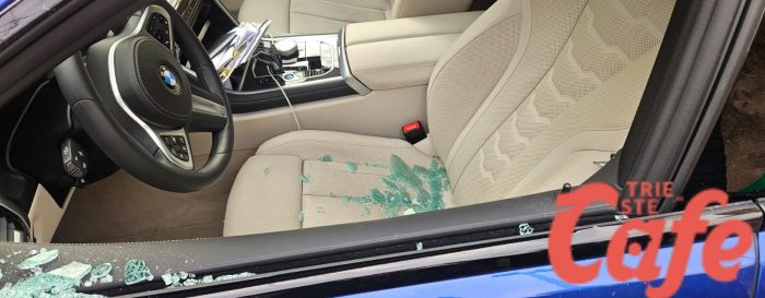 Furto a Servola: auto vandalizzata nella notte, spariti soldi e documenti
