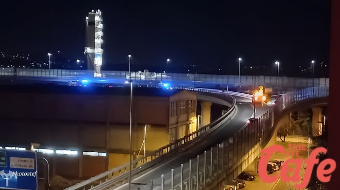 Incidente frontale sulla rampa di Valmaura: due feriti, traffico rallentato