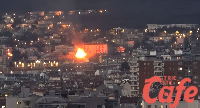 Grave ed esteso incendio a Trieste: colonna di fumo nero visibile da gran parte della città (VIDEO)