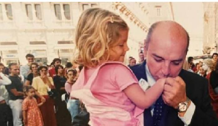 La foto nostalgica di Dipiazza nasconde una storia speciale: il legame con Franco Bandelli