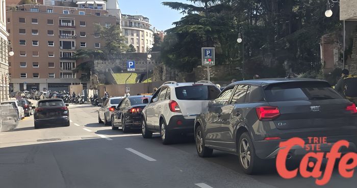 Sabato da tutto esaurito al Park San Giusto, turisti in massa in centro ed entusiasmo 