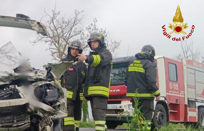 Fvg, uccide la moglie in casa e muore in incidente stradale