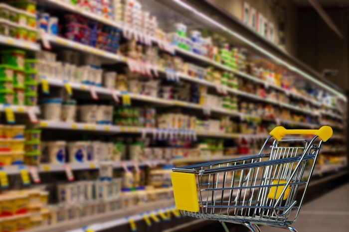 "Supermercati verti oggi?”: il tormentone pasquale esplode anche oggi sui social triestini