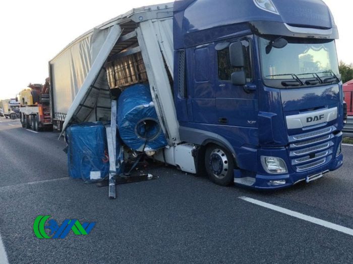 Tir in avaria in A4, 20 km di coda verso Trieste