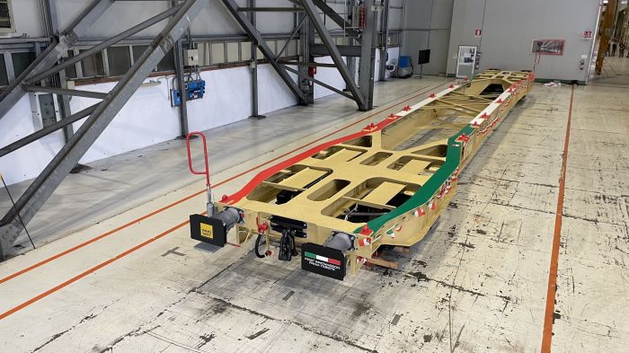 I primi carri escono dalla linea di produzione: Innoway Trieste: oggi si è fatta la storia! 