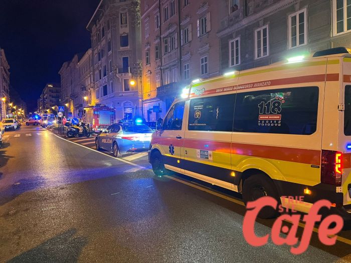 Maxi incendio in via Galilei e notte di paura : diversi intossicati e decine di evacuati (VIDEO) 