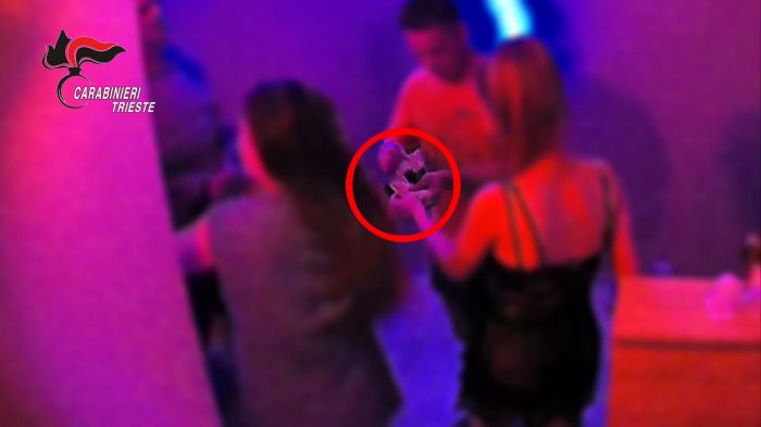 Eccitante “Happy ending” da 120 euro: centro massaggi cinese smascherato in centro a Trieste (VIDEO) 