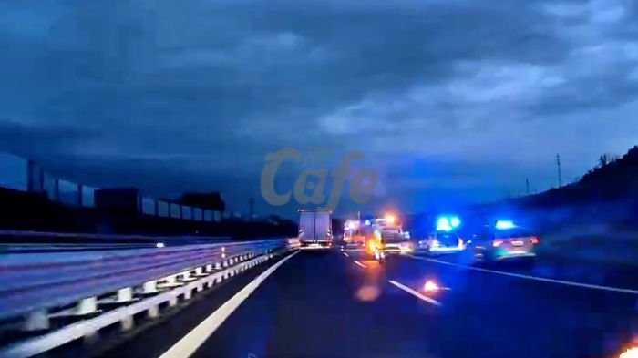 incidente all’alba tra Sistiana e Lisert: auto si schianta, due fratelli sbalzati fuori, uno gravissimo (VIDEO) 