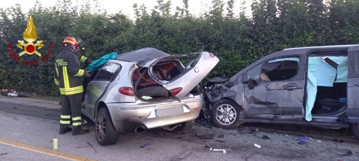 Tragedia in Veneto, muore un ragazzo di 29 anni in incidente tra due auto