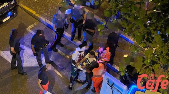 Mani insanguinate dopo la lite, Carabinieri e sanitari intervengono in via della Raffineria
