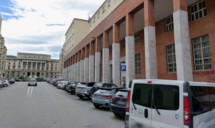 “Settembre è dietro l’angolo: dove mettiamo i ragazzi della Dante?”