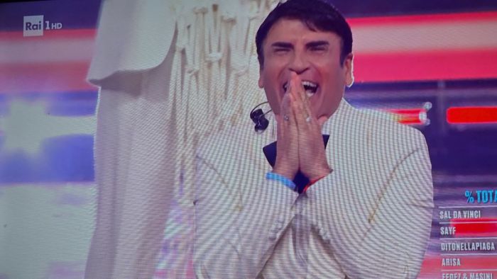 “Capolavoro”: triestino applaude vittoria di Sal Da Vinci a Sanremo “Vincerà anche Eurovision”