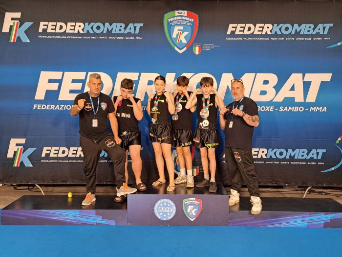 Trieste sul podio d’Italia, la kickboxing giuliana conquista Jesolo tra medaglie e sogni mondiali