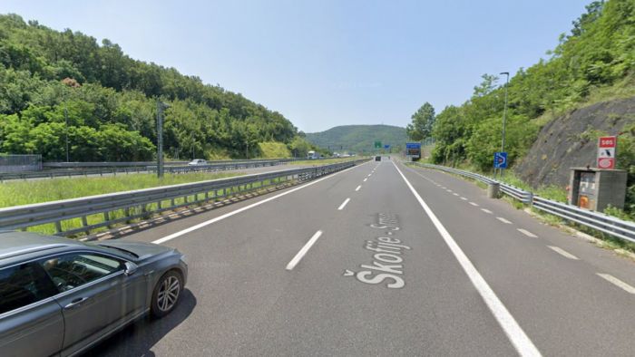 Trieste, automobilista contromano sulla superstrada: choc tra gli altri conducenti