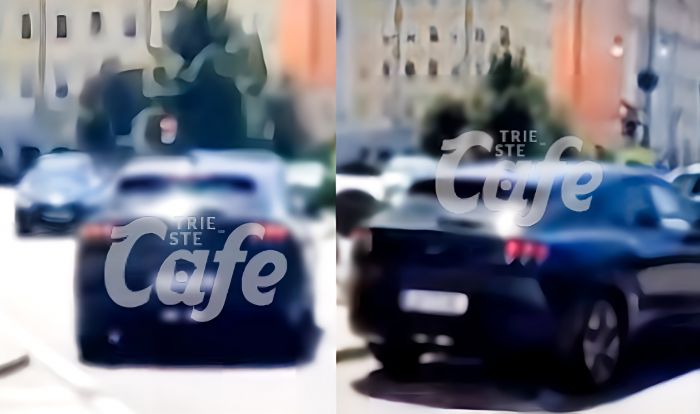 Trieste, auto contromano sbaglia direzione sulle Rive e arretra in mezzo al traffico (VIDEO) 