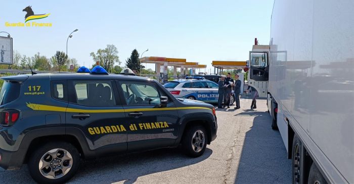 Maxi operazione della Guardia di Finanza Fvg,  sequestrati 108.000 litri di gasolio di contrabbando 