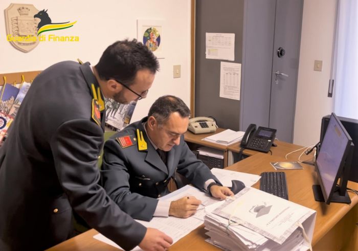 Guardia di Finanza Fvg, attestazioni false per avere un punteggio alto nelle graduatorie scolastiche: 39 denunciati