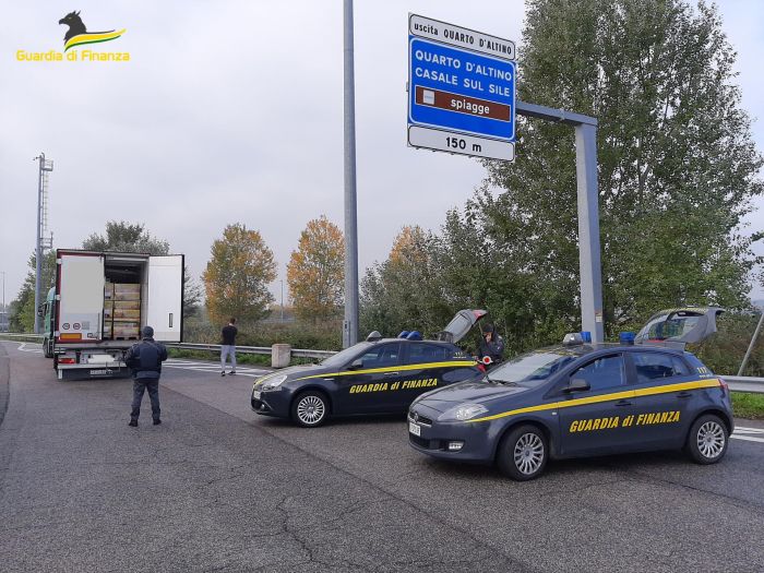 Sequestrati 27.000 litri di gasolio di contrabbando spacciato per liquido anticorrosivo in Veneto 