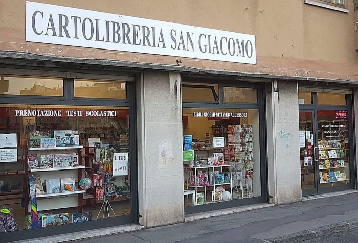 Chiude la Cartolibreria San Giacomo in Campo San Giacomo