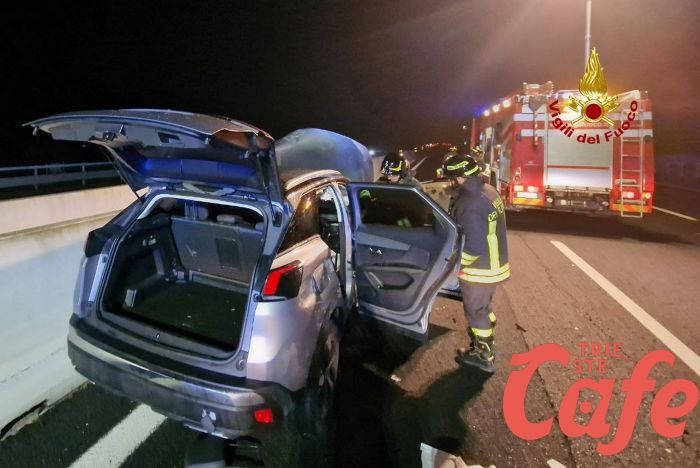 Tragedia nella notte tra San Donà e Melo: si schianta contro le barriere a bordo strada: morto sul colpo