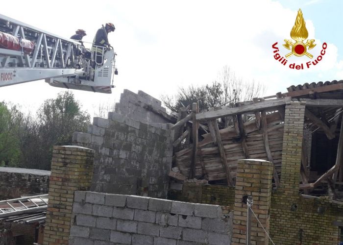 Fvg,  crollo parziale di un edificio rurale vetusto