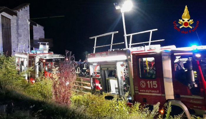 Fvg, incendio presso una struttura ricettiva a Clauzetto: grande lavoro dei Vigili del Fuoco