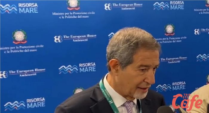 Forum risorsa mare a Trieste, Ministro Musumeci: "Migranti, solitudine affollata di ipocriti"