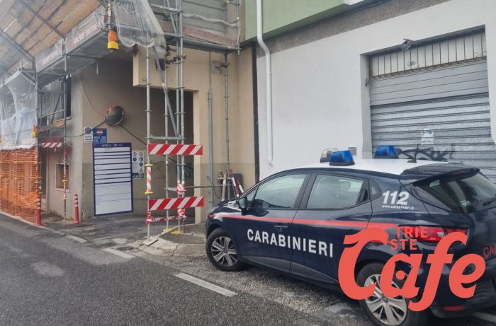 Incidente sul lavoro in uno stabile di via del Veltro con impalcatura 